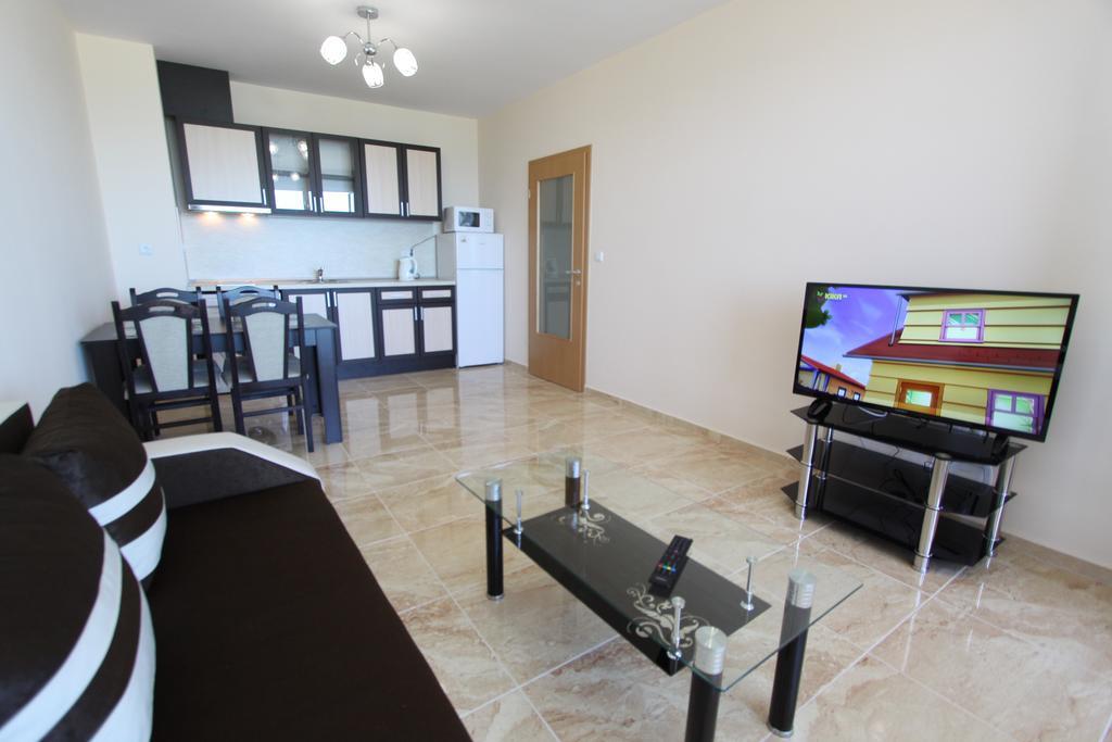 Apartment Golden Sea View *