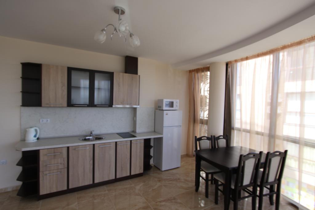 Apartment Golden Sea View *