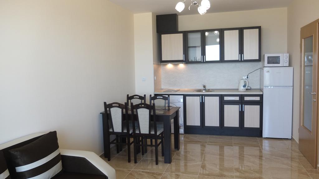 Apartment Golden Sea View *